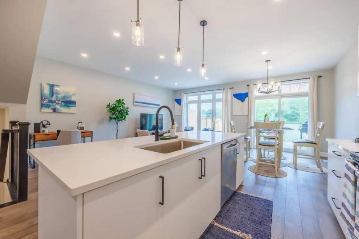 나이아가라 폭포 Modern 3Bdr 3 Bath, Garage, Backyard, Theater 아파트 외부 사진